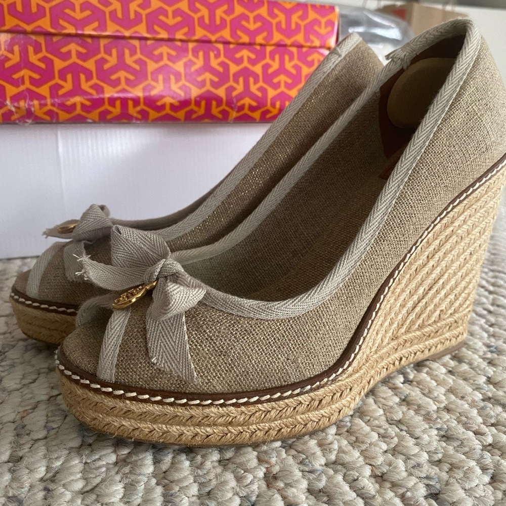 Tory Burch subtle metallic gold espadrilles